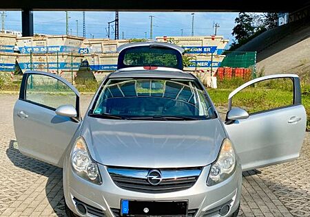 Opel Corsa 1.2 Sonderedition 67.000 km | Tüv 4/2027
