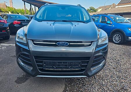 Ford Kuga Titanium 2,0*TEILLEDER*SHZ*AHK*TOP