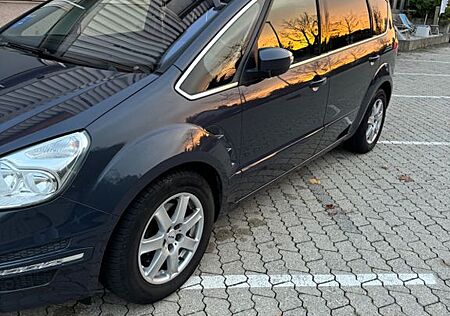 Ford S-Max 2,0 TDCi 103kW DPF Titanium PowerShift...