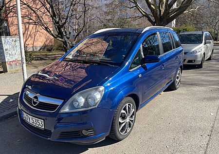 Opel Zafira 1.8 -