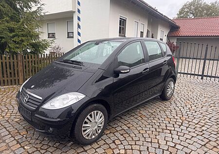 Mercedes-Benz A 150 ELEGANCE schekheftgepflegt