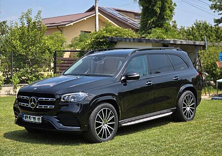 Mercedes-Benz GLS 400 GLS 400d 4MATIC AMG Line | Full Option | Pano