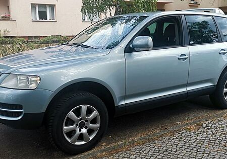 VW Touareg Volkswagen 3.0 TDI AUTOMATIK TÜV02.26 AHK 6.445kg
