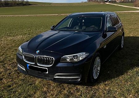 BMW 530d xDrive Touring A -