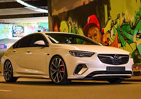 Opel Insignia 2.0 BiTurbo Diesel GSI Auto 4x4 GS GSI