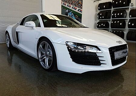 Audi R8 - Handschalter, Service + Bremsen neu