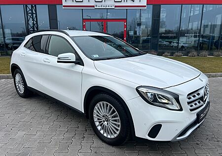 Mercedes-Benz GLA 180 7G-DCT