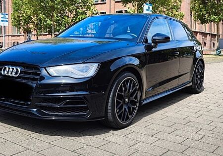 Audi S3 2.0 Sportback - DFB-Spieler Erstbesitzer