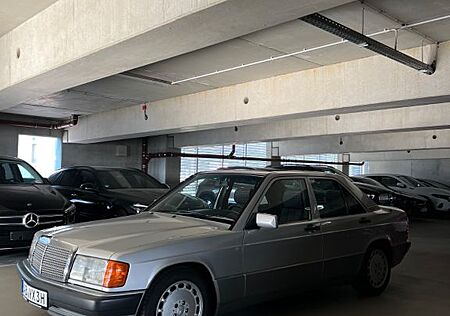Mercedes-Benz 190 190E 2.0 - Sportline-Ausstattung