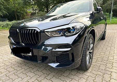 BMW X5 xDr 30d M SPORT PRO Pano,StHzg,AHK,360°