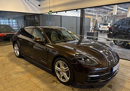 Porsche Panamera 4 E-Hybrid Sport Turismo Edit. 10 J...