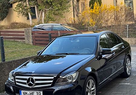 Mercedes-Benz C 250 AVANTGARDE Autom. AVANTGARDE