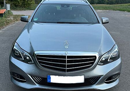 Mercedes-Benz E 250 T Autom. - 29.300 km !!!