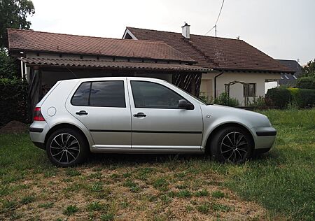 VW Golf Volkswagen 1.6 Trendline