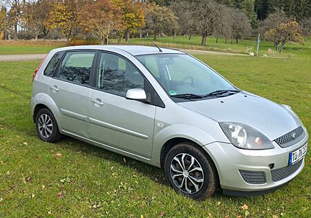 Ford Fiesta 1,4 16V Style Style