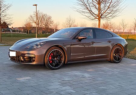 Porsche Panamera Turbo*MwSt*Approved 01/27*LED*SportAGA