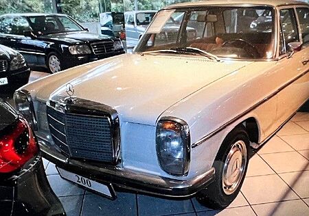 Mercedes-Benz 200 gebraucht kaufen Mercedes-Benz 200 Originalzustand
