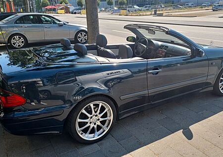 Mercedes-Benz CLK 320 AVANTGARDE Avantgarde