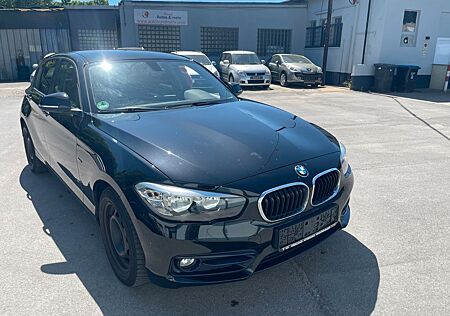 BMW 118 i Sport Line*Klimaaut*Navi*Bluet.*PDC*SHZ*