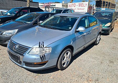 VW Passat Volkswagen 1.6 FSI Comfortline