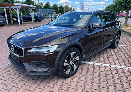 Volvo V60 CC V60 Cross Country D3 AWD Automat Navi LED Kamera