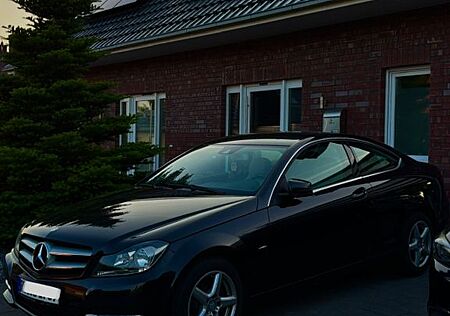 Mercedes-Benz C 180 BlueEFFICIENCY Coupé Edition 1 Edition 1