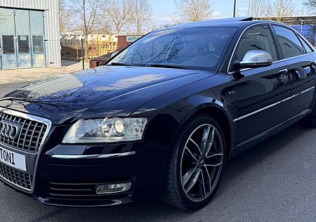 Audi S8 5.2 quattro-V10 Voll-Voll