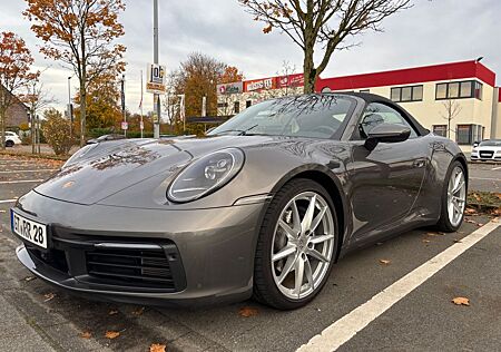 Porsche 992 Carrera 4 Cabriolet Carrera