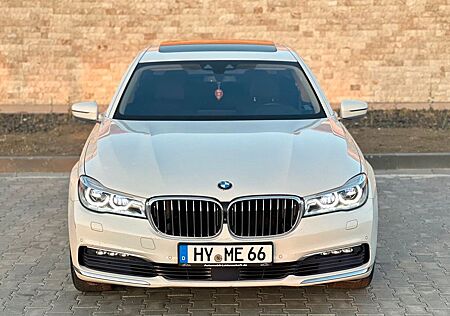 BMW 730d xDrive -Voll+Voll Ausstattung Sehr Gepflegt