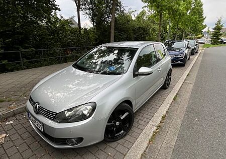 VW Golf Volkswagen 1.4 TSI 90 kW Highline Highline