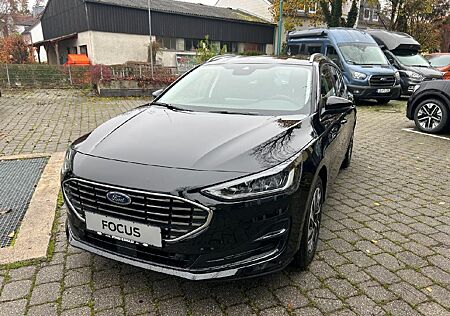 Ford Focus Turnier Titanium Navi LED PP