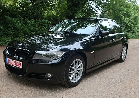 BMW 320d 320 Baureihe 3 Lim. E90 - AHK