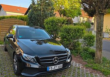Mercedes-Benz E 300 d kombi Autom.