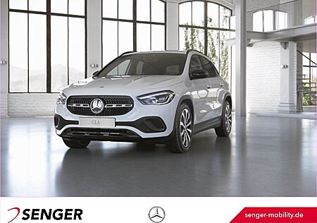 Mercedes-Benz GLA 200 Progressive Night Ambiente Distronic LED