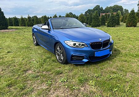 BMW M235i Cabrio