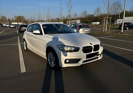 BMW 118i Sport Line Sport Line