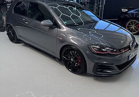 VW Golf Volkswagen 2.0 TSI DSG GTI Performance GTI Performance