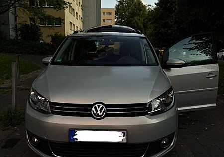 VW Touran Volkswagen 1.4 TSI 103kW -