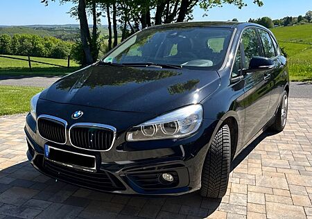 BMW 2er 220 Active Tourer 220d xDrive Steptronic -