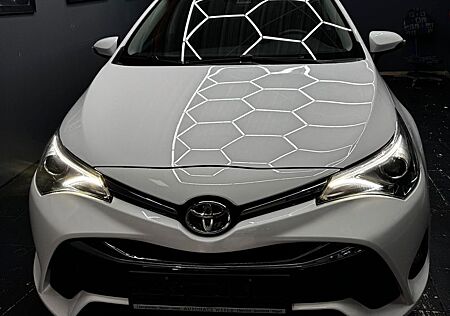 Toyota Avensis Business Edition T. Sports erst 45000