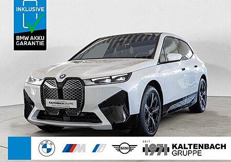 BMW iX xDrive 40 Sport PANO AHK HUD 360° LED ACC H/K