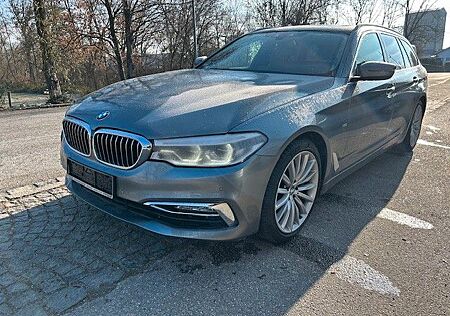 BMW 530 5 Touring i xDrive Luxury Line