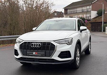 Audi Q3 45 TFSI e Hybrid / LED/AHK/Virtual/77.200km