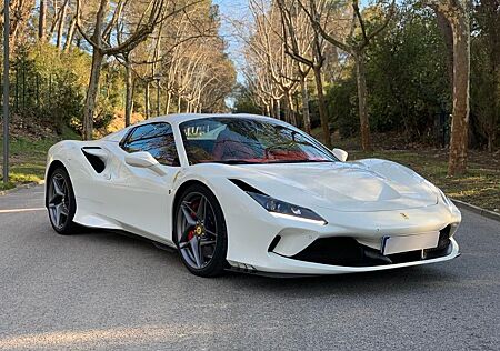 Ferrari F8 Spider*Carbon*Lift*Display*CAM*el Seats