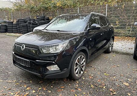 SsangYong Tivoli e-XDi 2WD Quartz, *Fashion-Paket, Navi, K