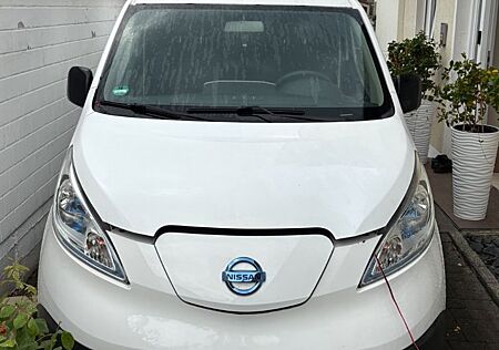 Nissan E-NV200
