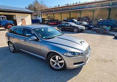 Jaguar XF 2.2 L Diesel Sportbrake -