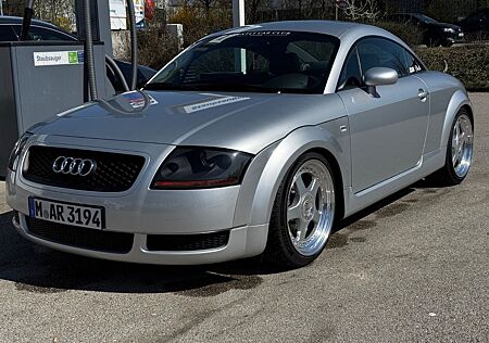 Audi TT Coupe 1.8T 132 kW -