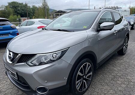 Nissan Qashqai 1.2 DIG-T 360° KAMERA/NAVI/SHZ/PANO/GAR!