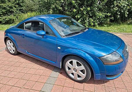 Audi TT Coupe 1.8T quattro 225PS